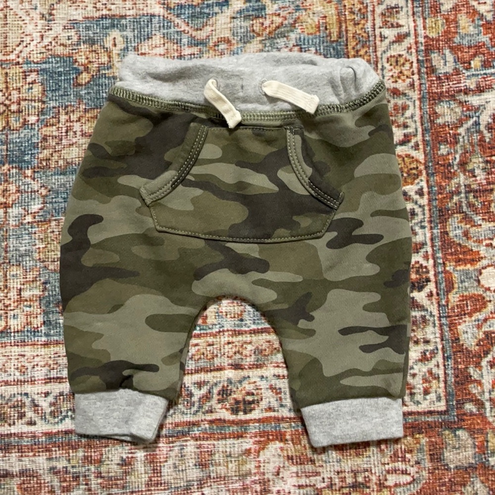Baby gap joggers